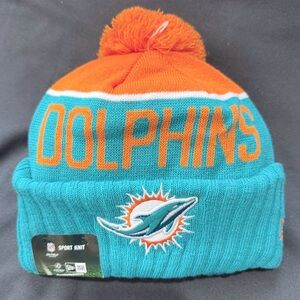 Exclusive New Era Aqua Orange Miami Dolphins 2024 Sideline Cuffed Knit Hat w Pom